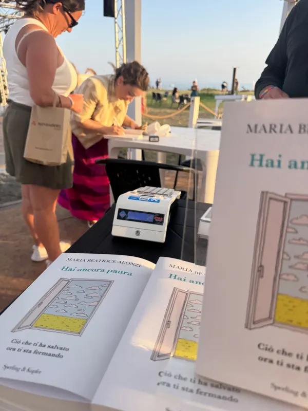 Maria Beatrice Alonzi presenta "Hai ancora paura" a Cerveteri — Etruria Village (foto 10 di 10)