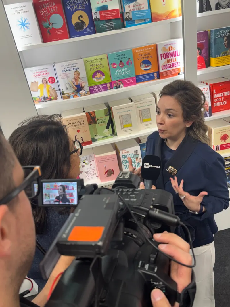 Maria Beatrice Alonzi presenta "Hai ancora paura" a Torino — Lingotto Fiere — Pad. 1, Sala Rosa (foto 4 di 5)